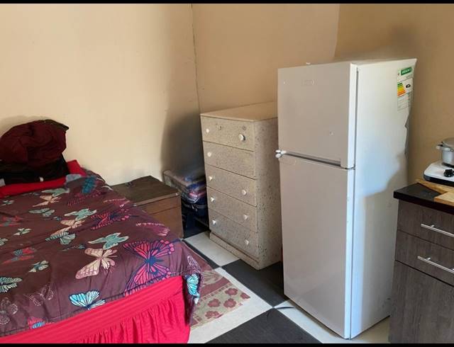 20 BEDROOM HOUSE FOR SALE IN VEREENIGING CENTRAL